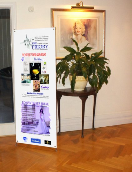 X Splay Banner Stands - Click Image to Close